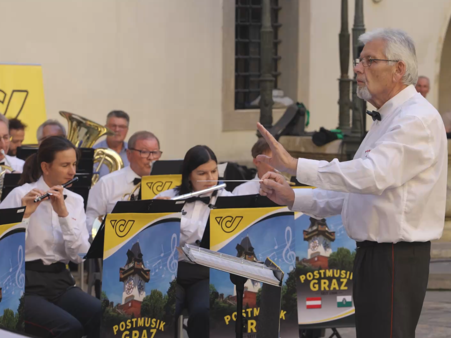 Postmusik Graz im Landhaushof