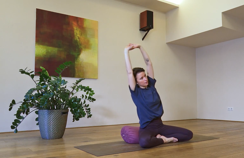 Yoga Herzöffnung - Brust und Rücken dehnen