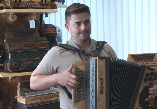 Schmidt Harmonikaerzeugung